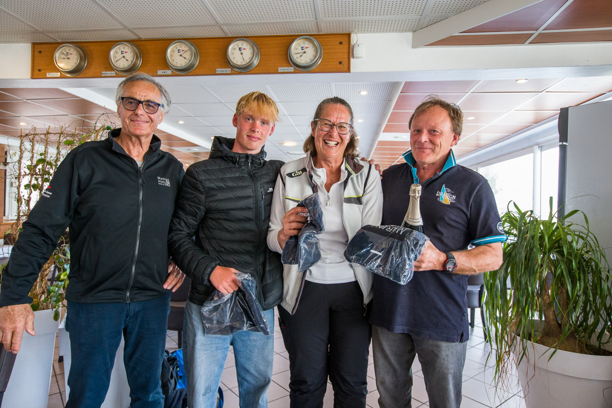 Gavia Wilkinson Cox et son équipage GBR761 JERBOA