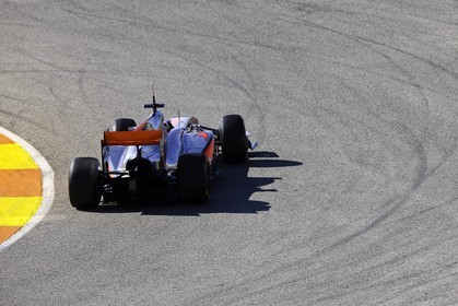 f1_mc-laren_cheste-valencia_01-02-2011-3051.jpg