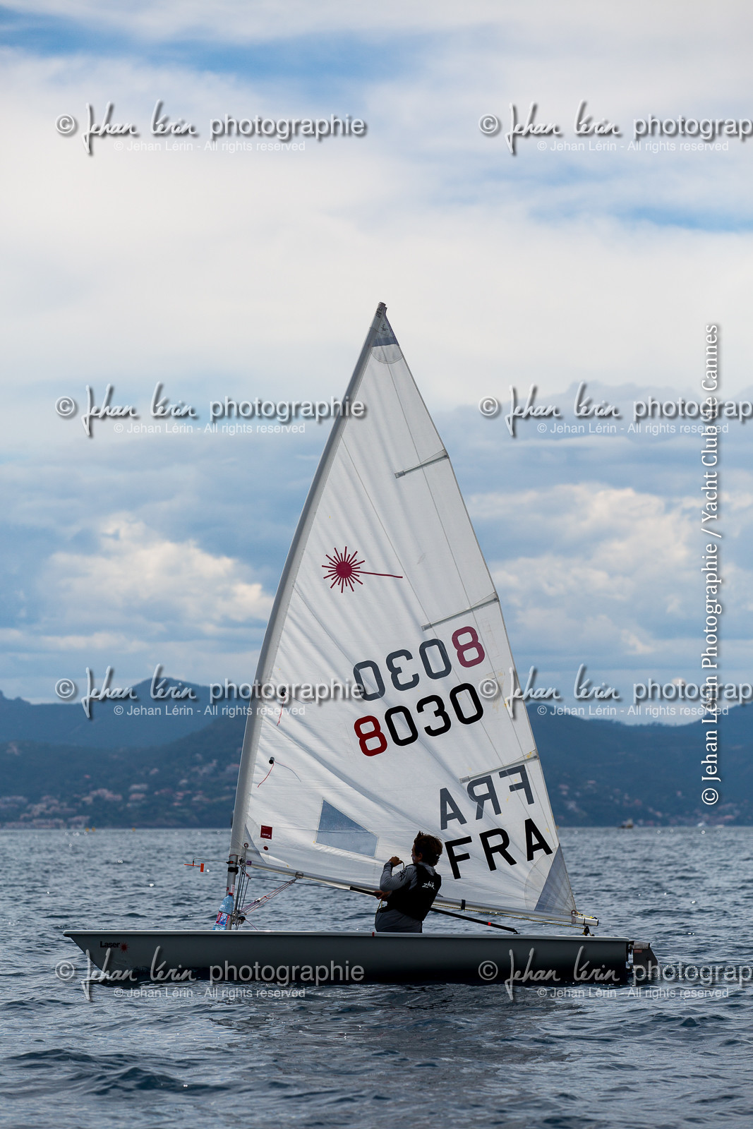 entrainement-laser-radial_louise-cervera_matisse-pacaud_ycc_cannes_jl_5d3_02-06-2016-0424.jpg
