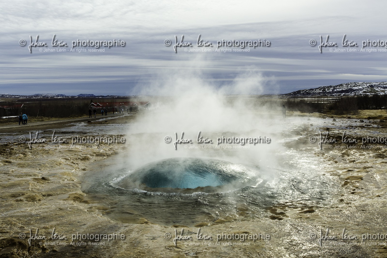 strokkur_geysir_islande_20-03-2015-2936.jpg