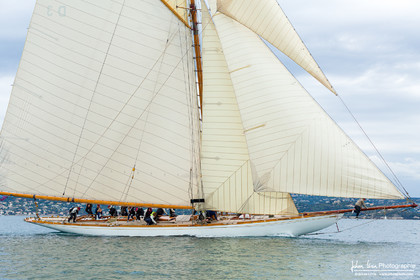 Les Dames de St Tropez