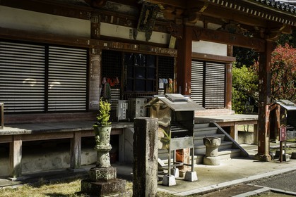 kanonji-et-jinnein_temples-68-et-69_shikoku_japon_06-04_2014-3949.jpg