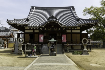 zentsuji_temple-75_shikoku_japon_07-04_2014-1042.jpg