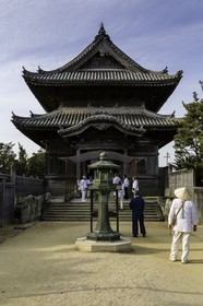 kokubunji_temple-15_shikoku_japon_08-03_2014-0423.jpg