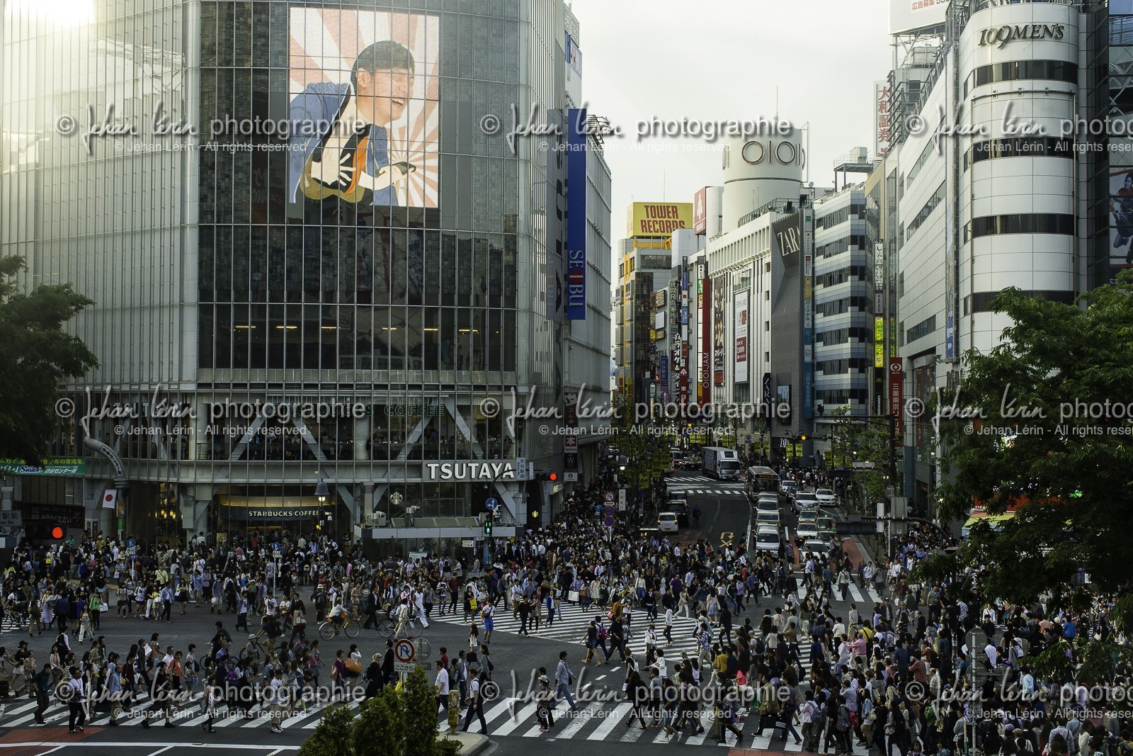 shibuya-crossing_tokyo_japon_jl_1dx_04-05-2014-6186.jpg