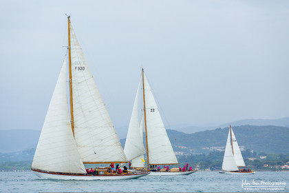 Les Dames de St Tropez