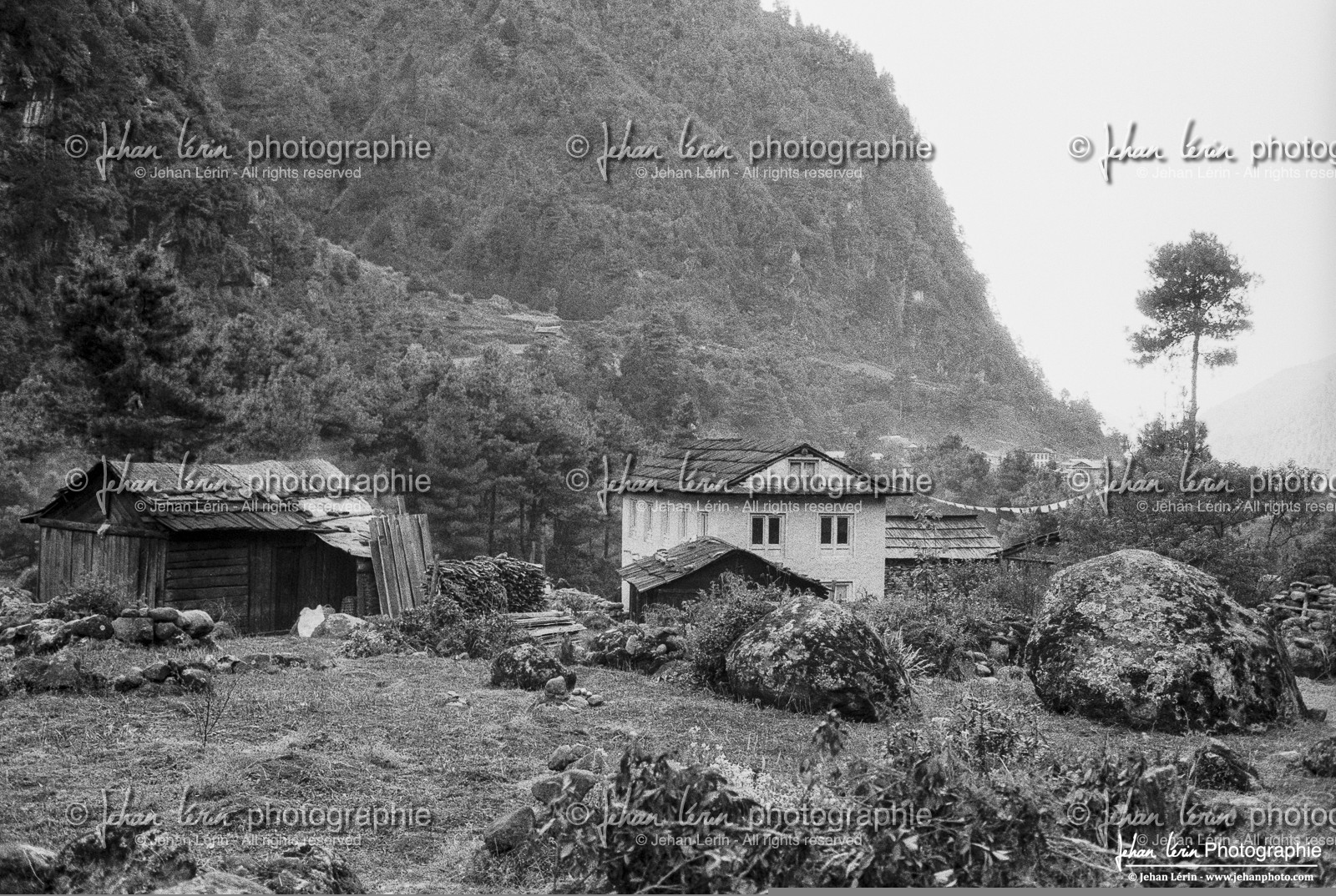 everest-area_nepal_jehan-lerin_jl_oct-2005-0026.jpg
