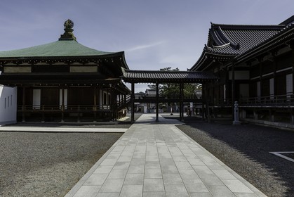 zentsuji_temple-75_shikoku_japon_07-04_2014-1016.jpg