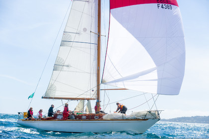 Les Dames de St Tropez