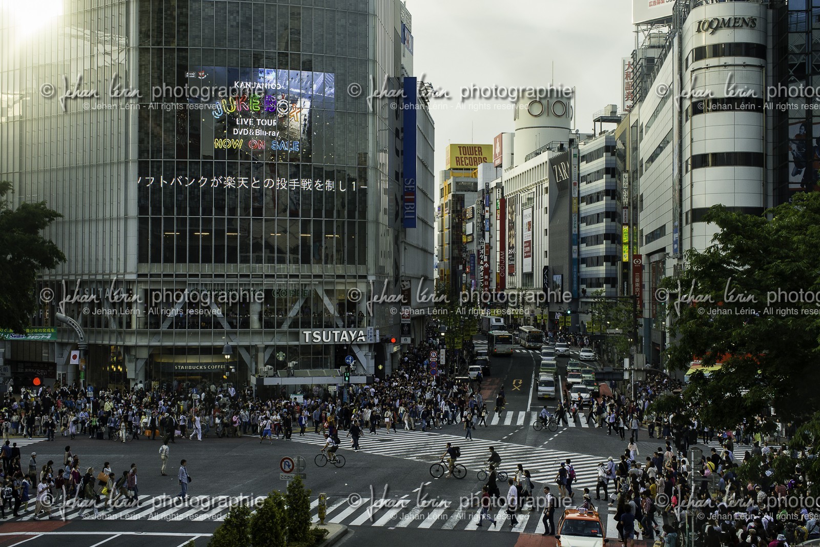 shibuya-crossing_tokyo_japon_jl_1dx_04-05-2014-6185.jpg