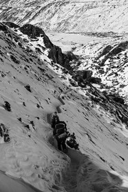 Descente en zigzag sur Pheriche (4240m) - Région de l'Everest