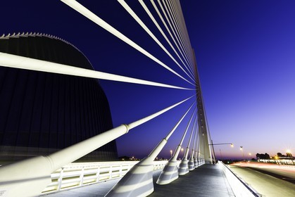 valencia_ciudad-de-las-artes_15-09-2011-0052.jpg