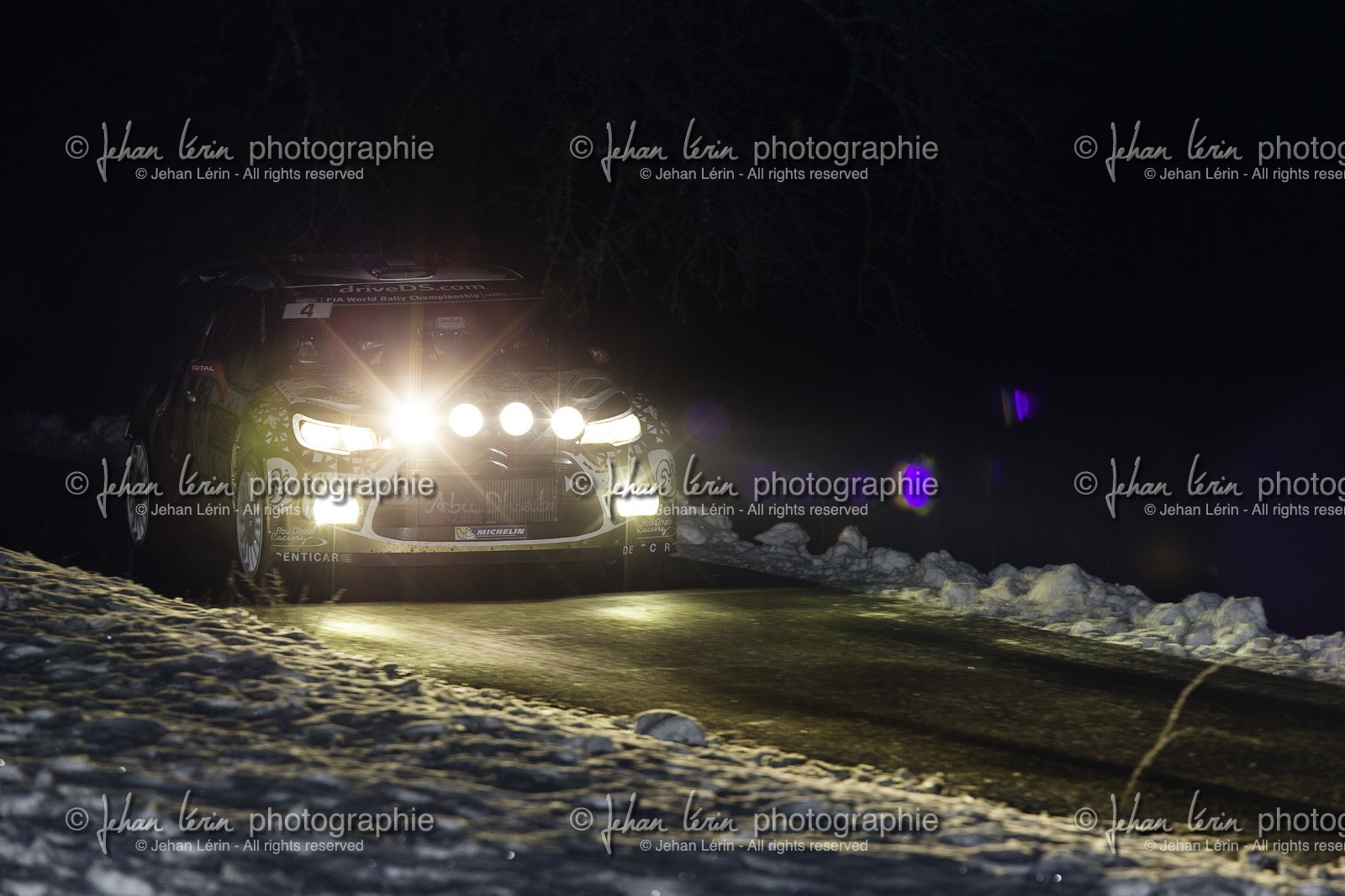 sebastien-loeb_rallye-montecarlo-2015_ss1_entrevaux_france_22-01-2015-6684.jpg