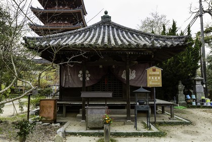 shidoji_temple-86_shikoku_japon_10-04_2014-1206.jpg