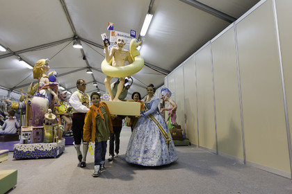 Fallas de Valencia 2011 - Falla Padre Santonja
