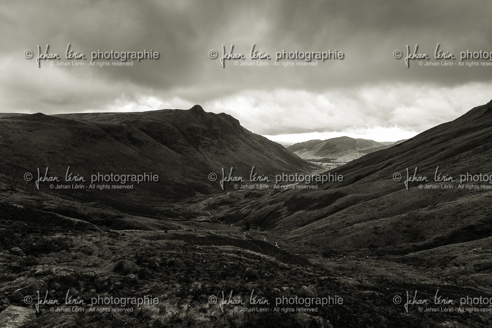 ambleside_lake-district-national-park_uk_oct-2012-2417-2.jpg