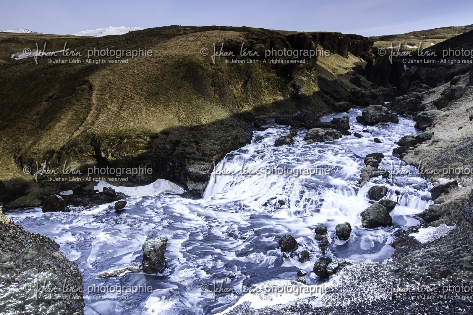 skogafoss-place_islande_24-03-2015-3214.jpg