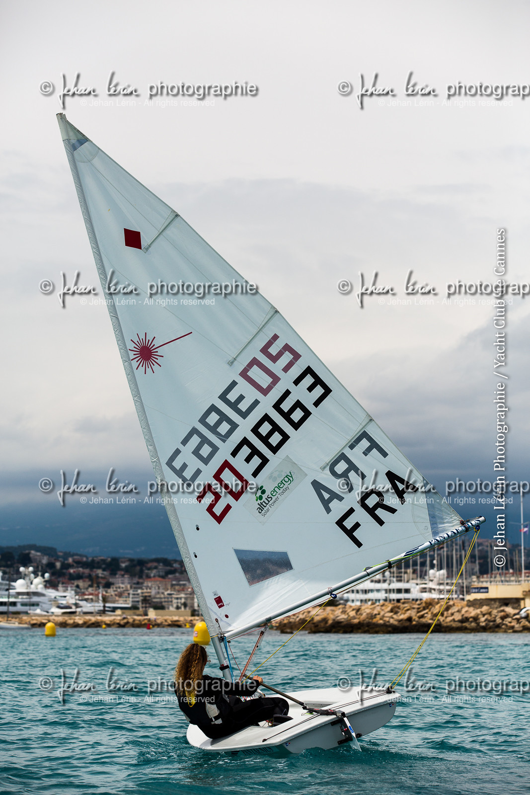 entrainement-laser-radial_louise-cervera_matisse-pacaud_ycc_cannes_jl_5d3_02-06-2016-0273.jpg