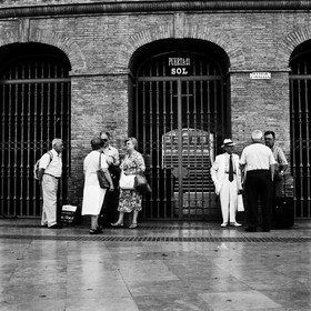valencia_abuelos_plaza-de-los-torros_2.jpg
