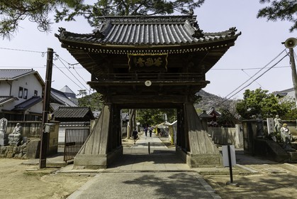 zentsuji_temple-75_shikoku_japon_07-04_2014-1030.jpg