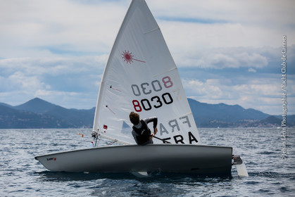 entrainement-laser-radial_louise-cervera_matisse-pacaud_ycc_cannes_jl_5d3_02-06-2016-0373.jpg