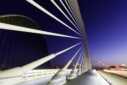 valencia_ciudad-de-las-artes_15-09-2011-0057.jpg