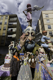 Fallas de Valencia 2011 - Falla Padre Santonja