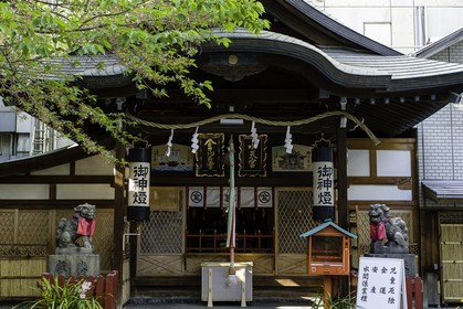 ohatsu-tenjin-sanctuary_osaka_japon_jl_1dx_14-04-2014-4811.jpg