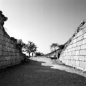 greece_mycenae_oct-2007-106.jpg