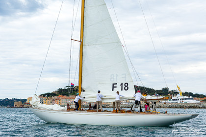 Les Dames de St Tropez