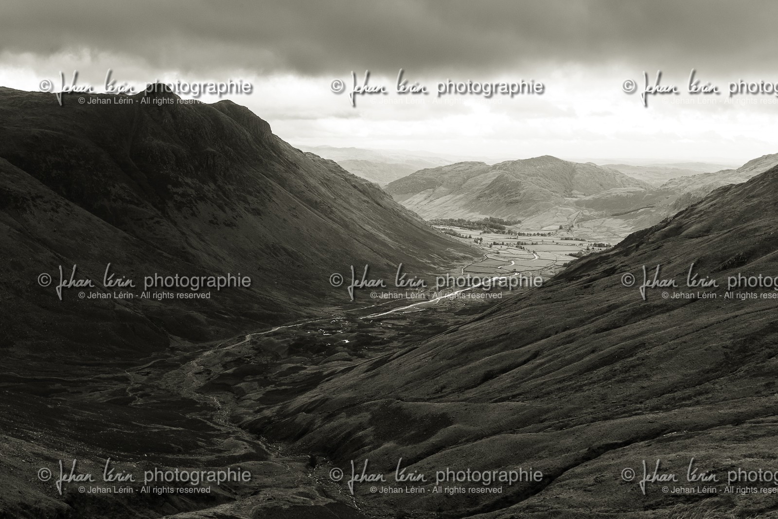 ambleside_lake-district-national-park_uk_oct-2012-2440-2.jpg