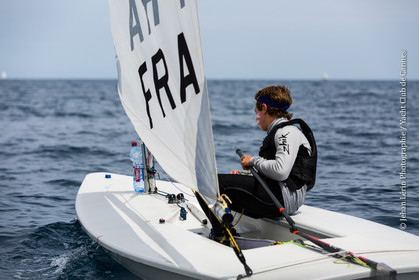 entrainement-laser-radial_louise-cervera_matisse-pacaud_ycc_cannes_jl_5d3_02-06-2016-0365.jpg