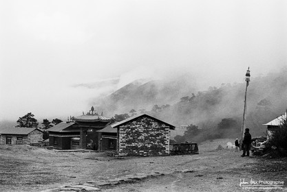 everest-area_nepal_jehan-lerin_jl_oct-2005-0078.jpg