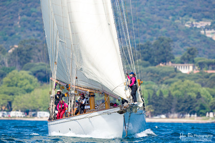 Les Dames de St Tropez