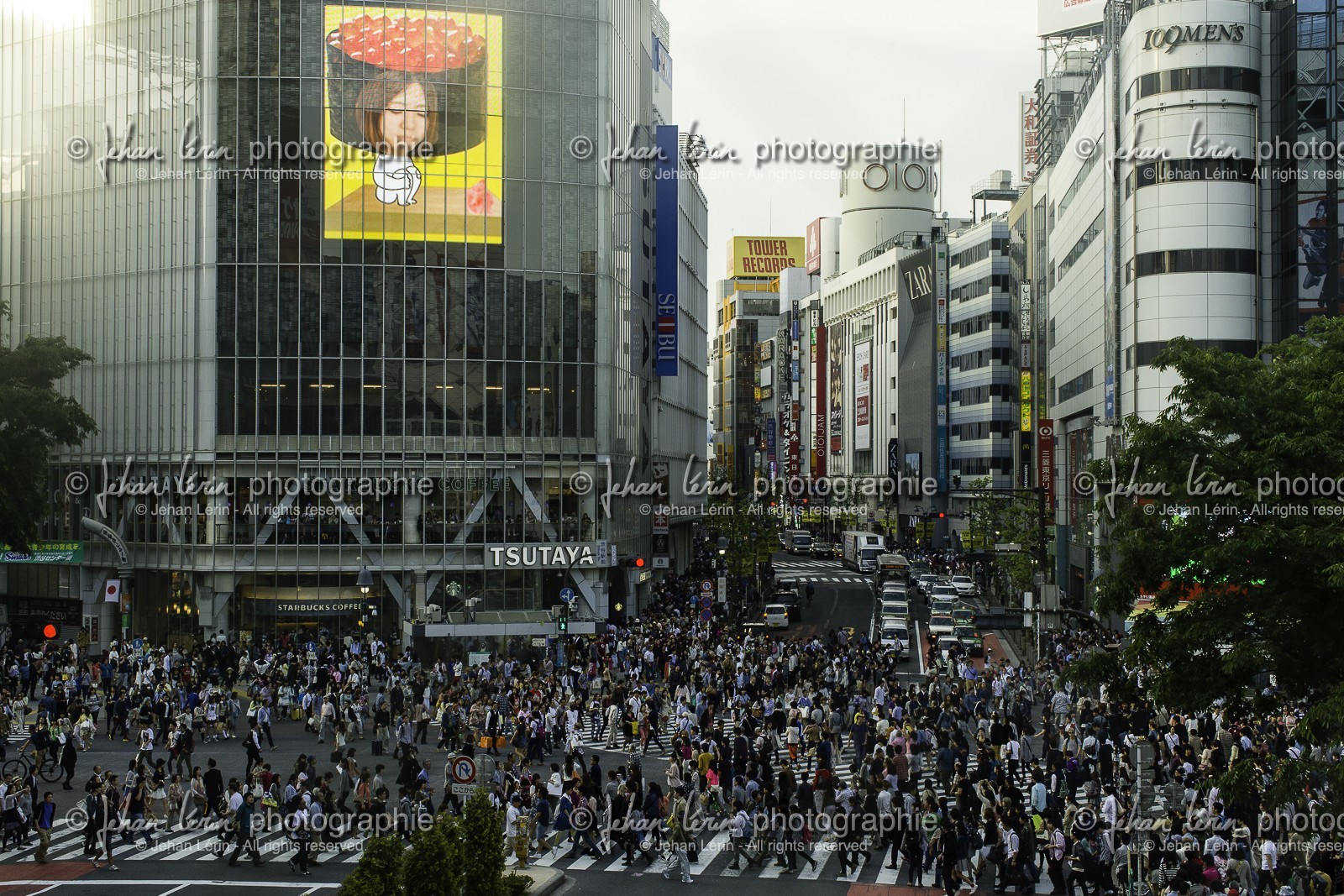 shibuya-crossing_tokyo_japon_jl_1dx_04-05-2014-6187.jpg