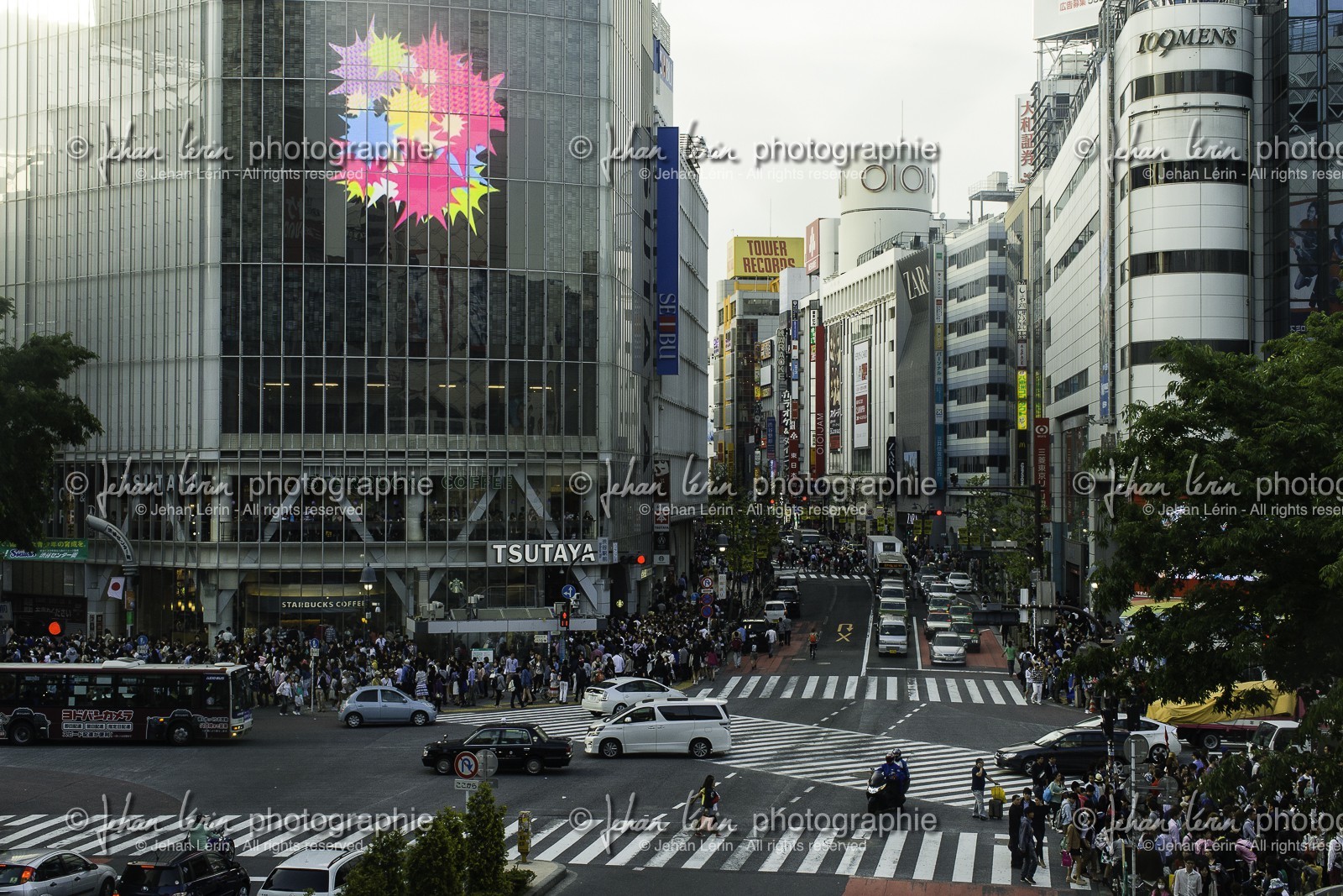 shibuya-crossing_tokyo_japon_jl_1dx_04-05-2014-6196.jpg