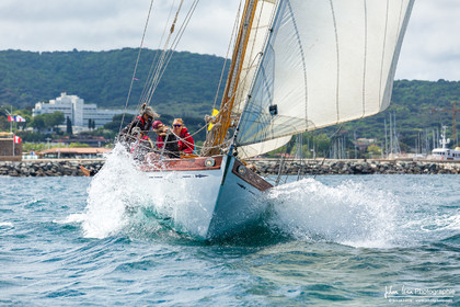 Les Dames de St Tropez