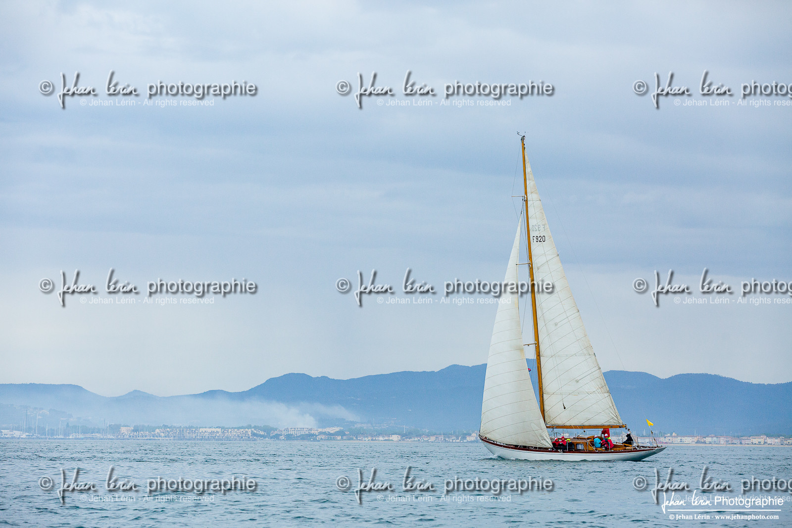 Les Dames de St Tropez