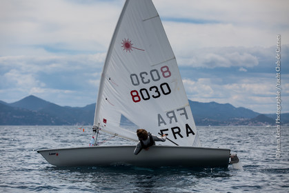 entrainement-laser-radial_louise-cervera_matisse-pacaud_ycc_cannes_jl_5d3_02-06-2016-0375.jpg