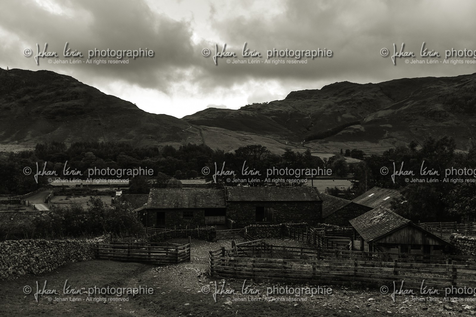 ambleside_lake-district-national-park_uk_oct-2012-2391-2.jpg