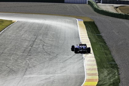f1_rbr_cheste-valencia_01-02-2011-8248.jpg