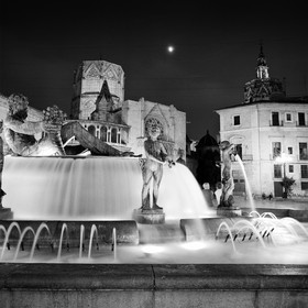 valencia_fuente-plaza-de-la-virgen_-103.jpg