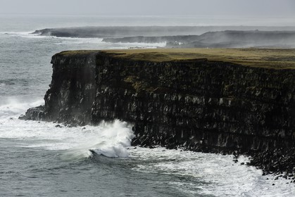 krisuvikurkirkja_islande_19-03-2015-2732.jpg