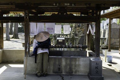 zentsuji_temple-75_shikoku_japon_07-04_2014-4166.jpg