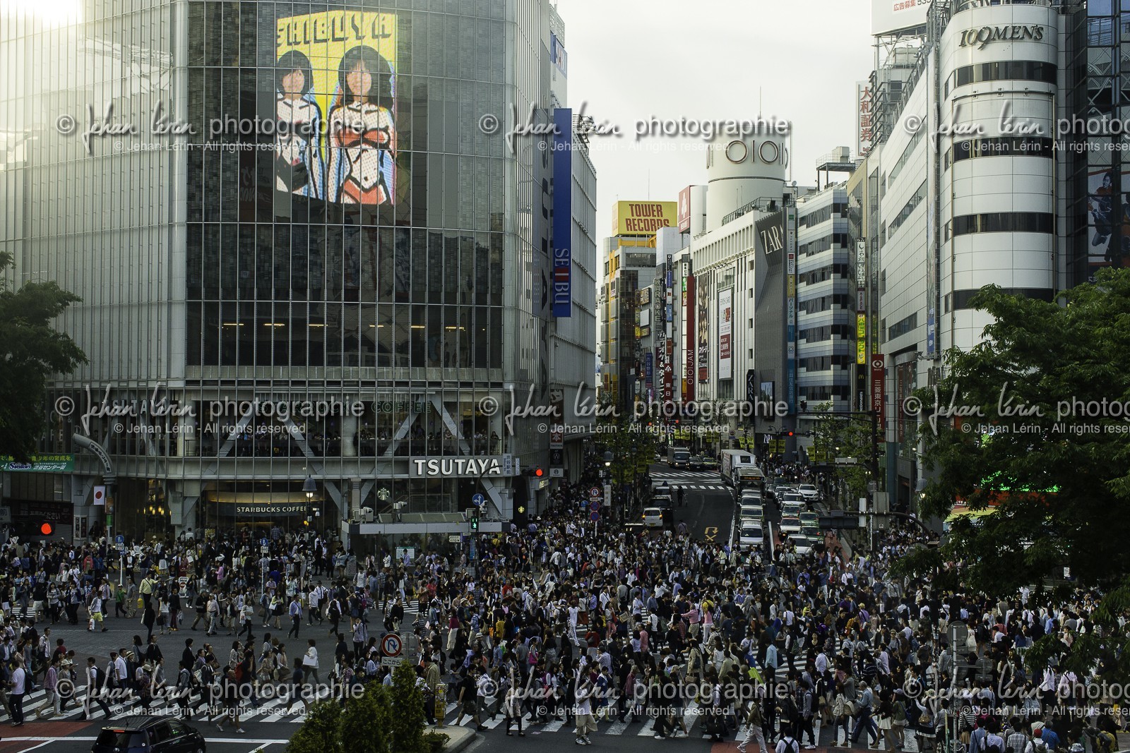 shibuya-crossing_tokyo_japon_jl_1dx_04-05-2014-6188.jpg