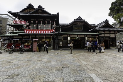 dogo-onsen_matsuyama-city_shikoku_japon_30-03_2014-0832.jpg