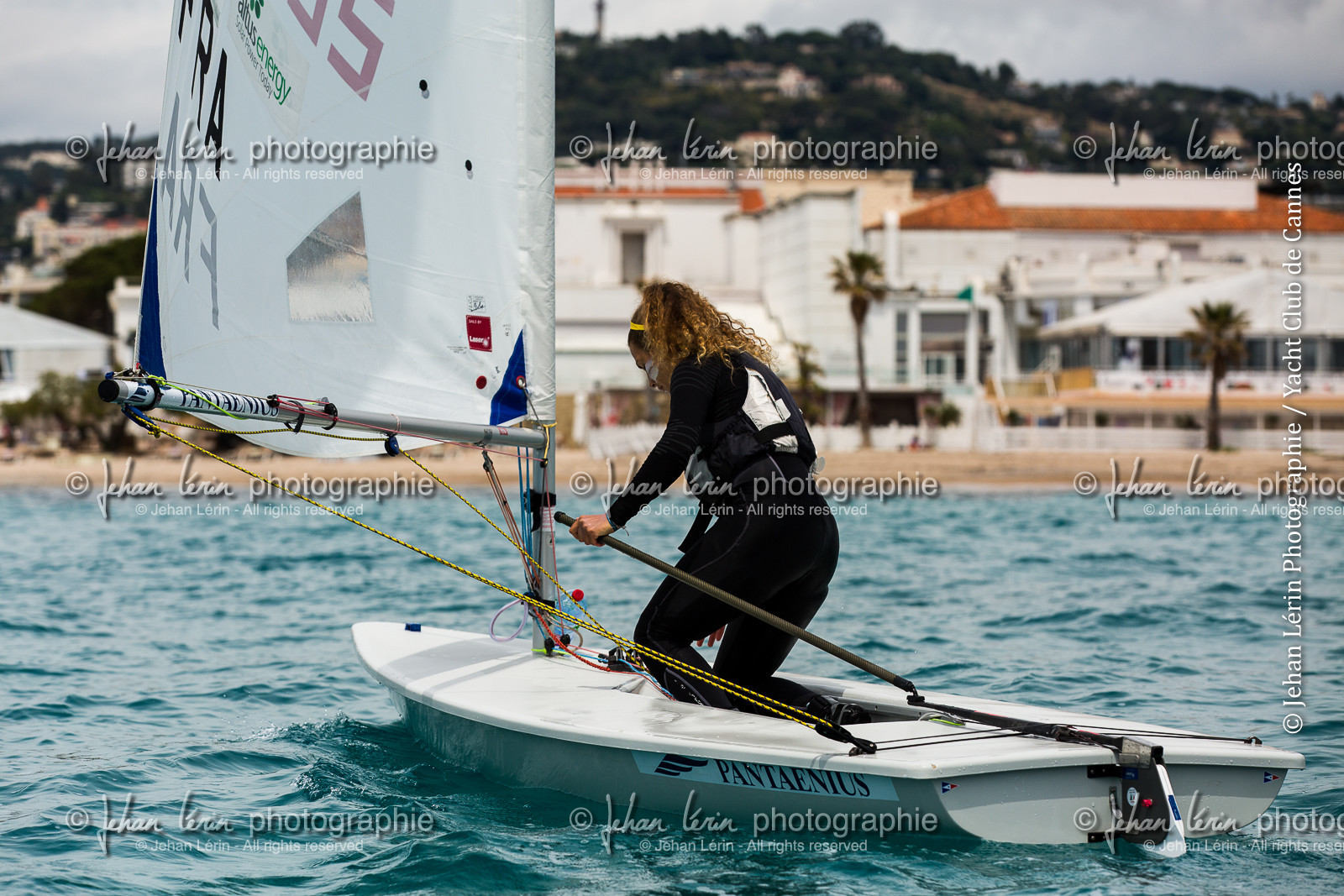 entrainement-laser-radial_louise-cervera_matisse-pacaud_ycc_cannes_jl_5d3_02-06-2016-0093.jpg