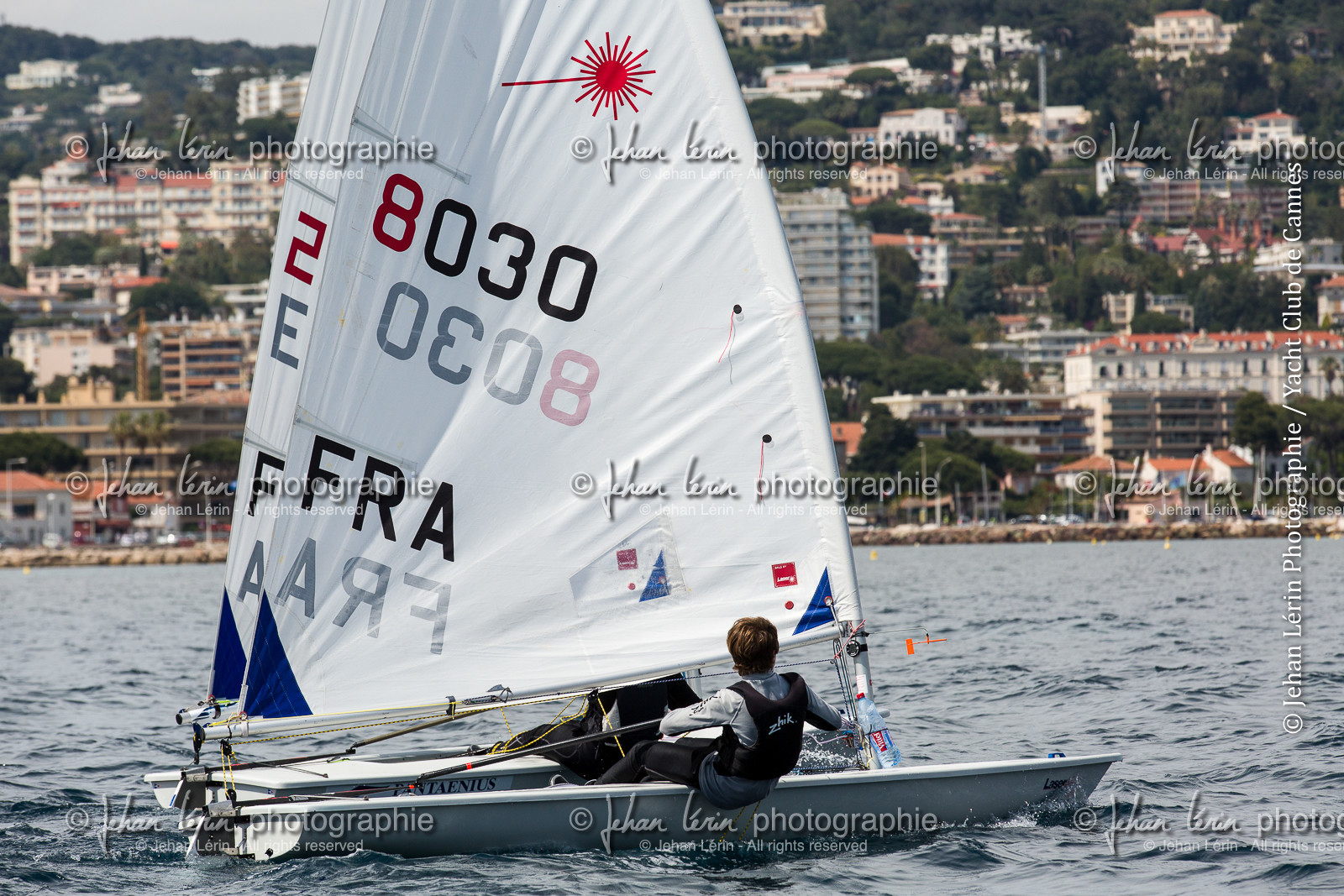 entrainement-laser-radial_louise-cervera_matisse-pacaud_ycc_cannes_jl_5d3_02-06-2016-0538.jpg