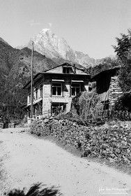everest-area_nepal_jehan-lerin_jl_oct-2005-0024.jpg