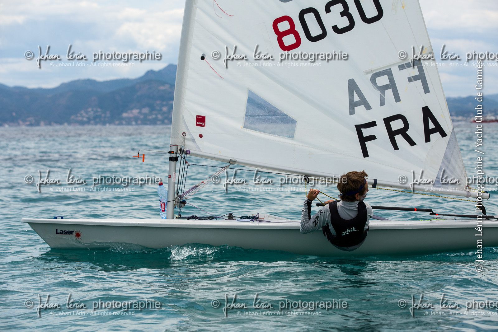 entrainement-laser-radial_louise-cervera_matisse-pacaud_ycc_cannes_jl_5d3_02-06-2016-0313.jpg